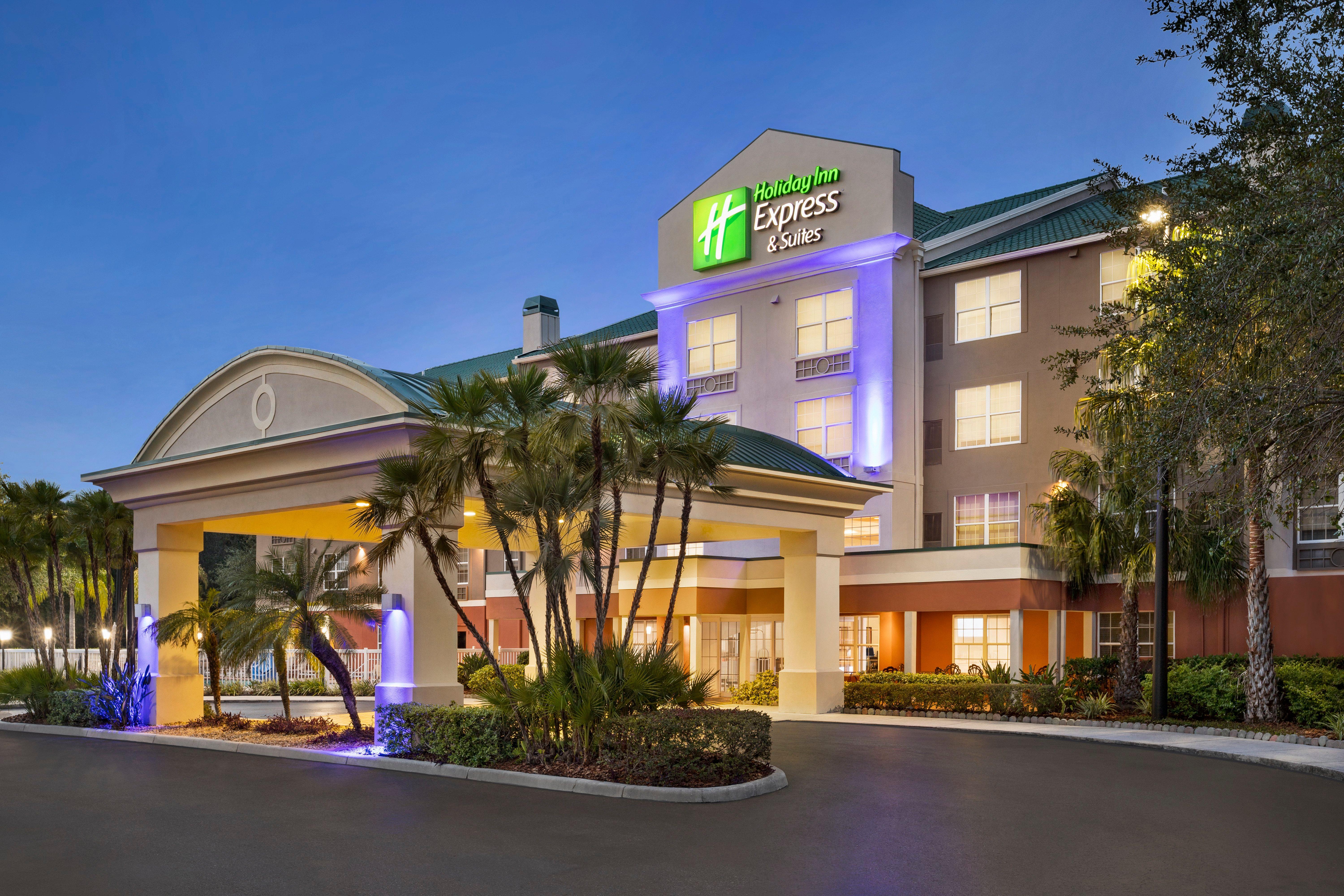 Holiday Inn Express & Suites Sarasota East, An Ihg Hotel Bagian luar foto