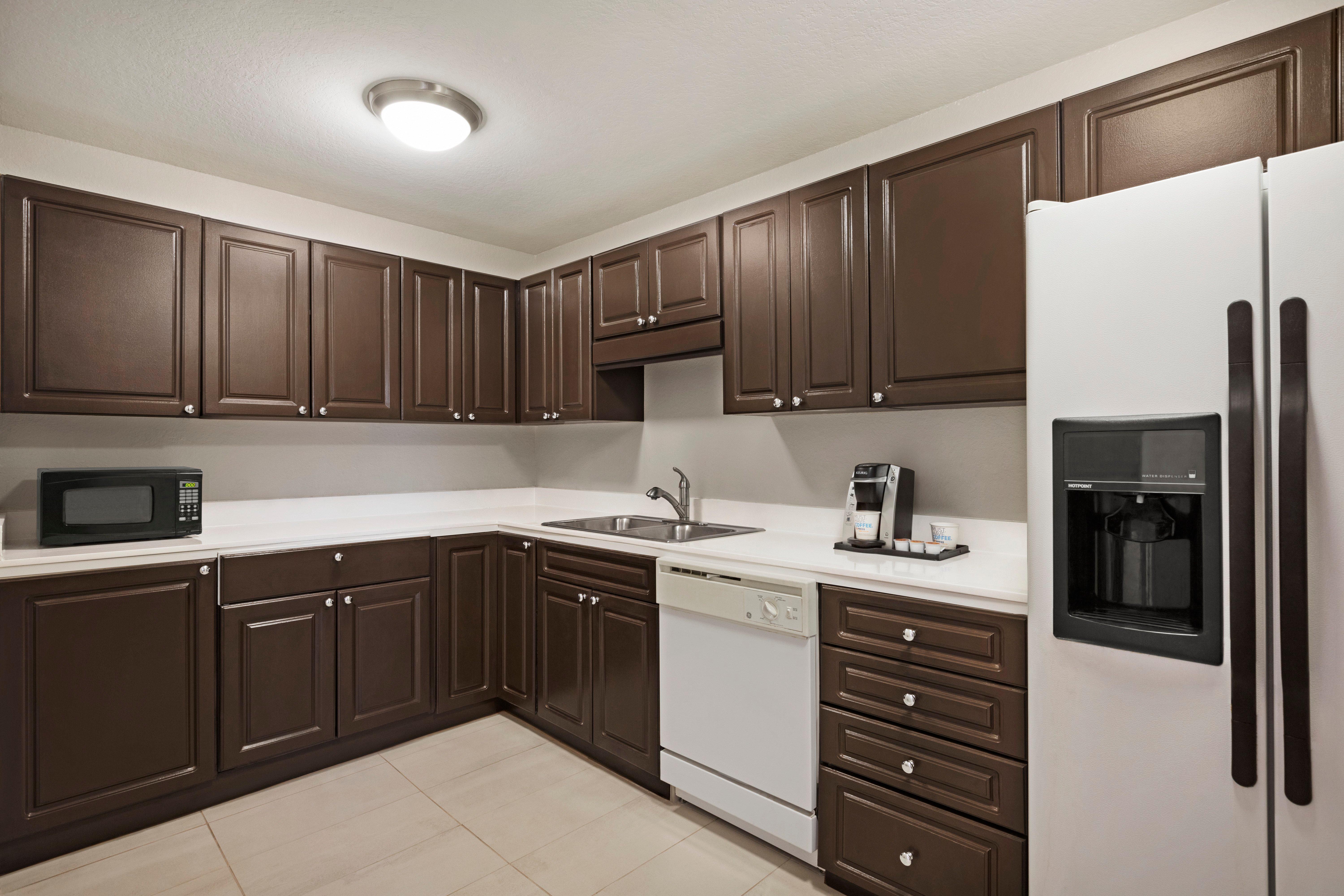 Holiday Inn Express & Suites Sarasota East By Ihg Bagian luar foto