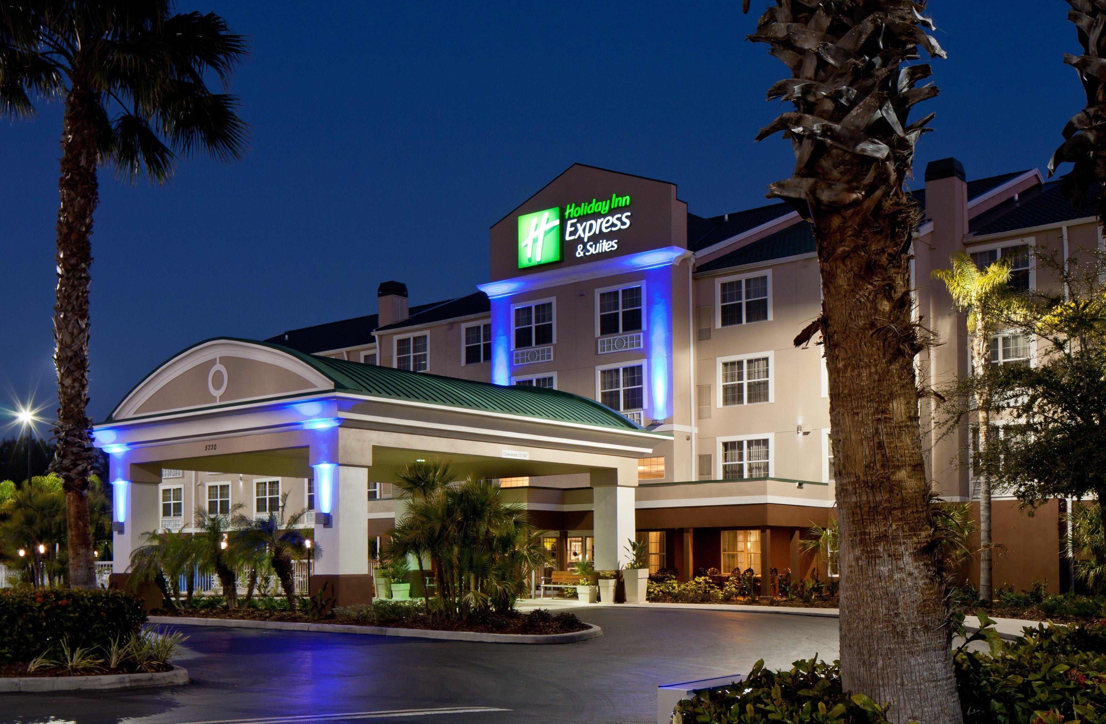 Holiday Inn Express & Suites Sarasota East By Ihg Bagian luar foto